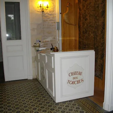 Bed & Breakfast Vivre Nature Au Chateau Poitiers