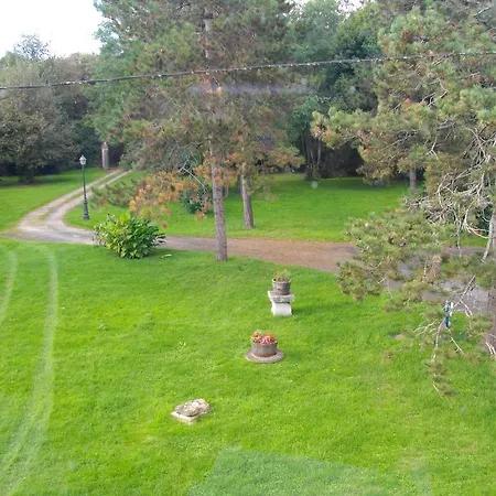 Vivre Nature Au Chateau Bed & Breakfast *